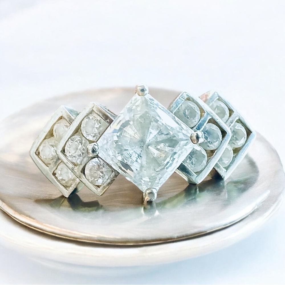 Art Deco Sterling Silver Cubic Zirconia Ring (6.75)